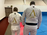 Mma Legacy (mma / Jiu Jitsu Brésilien / Striking / Grappling /lutte Mma/ Boxing / Self-défense /cardio Training)