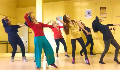 Nandita Bollydanse • Cours, Stages de Danse Indienne Bollywood -asnieres, Paris