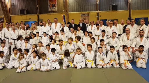 Judo Club Aubagne - Ecole Mazzi 8e Dan