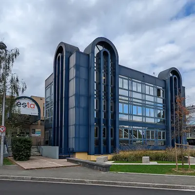 Esta - École Supérieure des Technologies et des Affaires