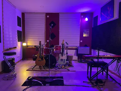 Music Echo - Cours de Guitare, Piano, Chant, Batterie - Ateliers