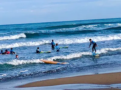 Ecole de Surf H2o - Bidart Uhabia - Cours Pour Tous, Expérience Unique sur Plage Uhabia