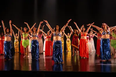 Cours de Danse Orientale Avec Anne Elarza