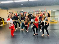 Sarah Danse Orientale 06 (cannes) | Cours de Danse Orientale Cannes et 06| Danseuse Orientale| Evjf Danse Orientale