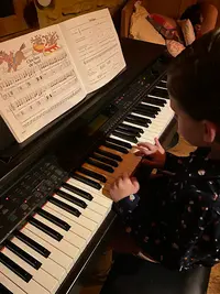 Cours de Piano Chantilly Centre Celine Mouflih