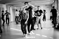 Tom So Danse