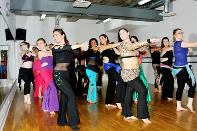 Yaël Zarca - Cours de Danse Orientale