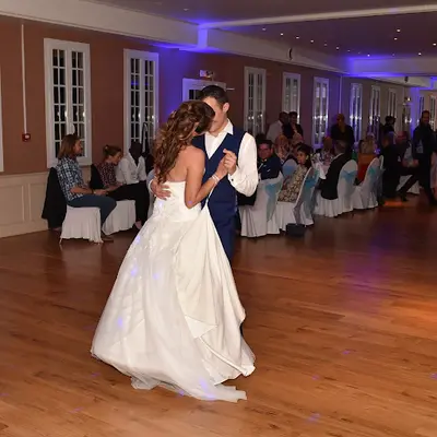 Goele Club de Danse - Danse de Mariage À Dammartin - Danse de Mariage 77 - École de Danse