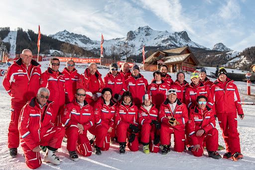 Ecole de Ski Français Sauze 1400