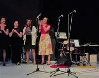 l'& Music Cours de Chant/ Piano / Flûte...chorale et Stages de Chant