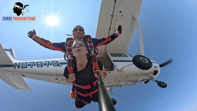 Corse Parachutisme Tandem - Saut en Parachute en Corse