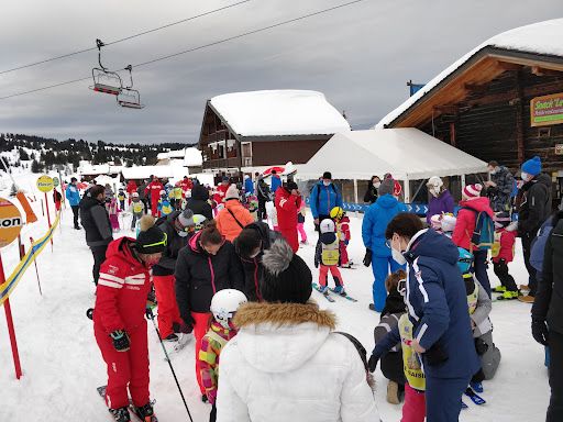 Ecole de Ski Français (e.s.f.)