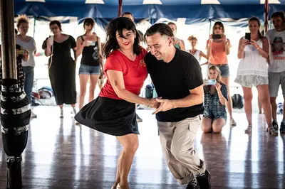 Hot Swing Dances