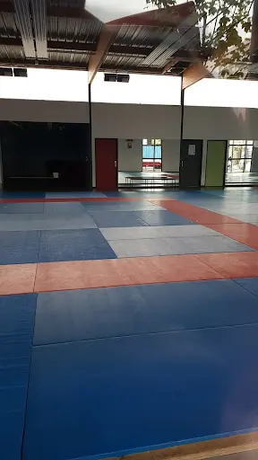 Tenchi Budokan Art Martiaux - Jiu Jitsu Bresilien, Karate, Capoeira