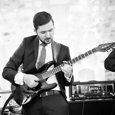 Cours de Guitare et de Basse – Charles Rousseau | École de Guitare la Londe ( Elbeuf )