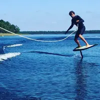 Evolution 2 Lacanau - Kitesurf, Wingfoil, Wakeboard & Efoil - Séminaire et Teambuilding