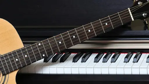 Cours de Piano et Guitare - Remi Lesueur
