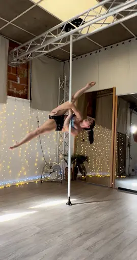 Nella Pole Dance