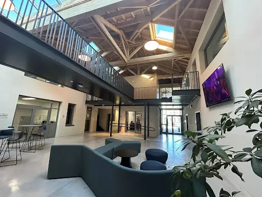 Ebbs Business School