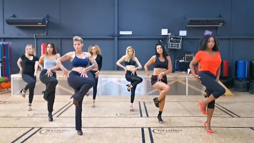 Heels Dance/ Danse en Talons By "mon Petit Atelier de Danse"