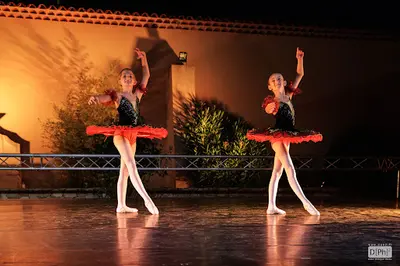 Classique Attitude/ Aix Opéra Ballet