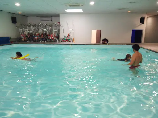 Cours de Natation Enfants Avignon et les Angles