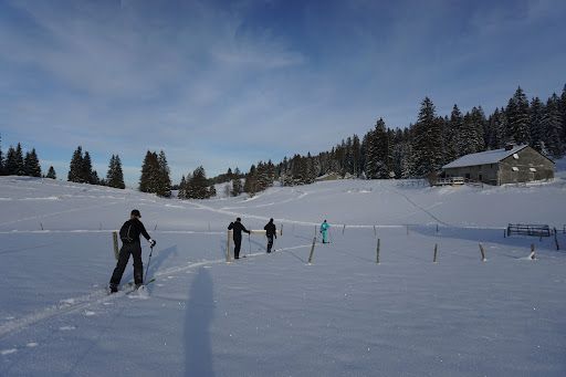 La Boîte À Montagne (canyoning, Via Ferrata, Spéléologie, Kayak, Vtt, Ecole de Ski)