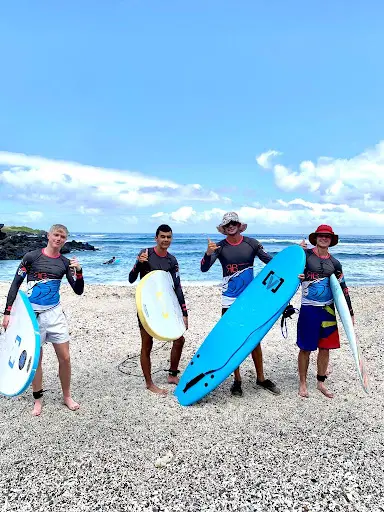 Ridinbox Surfschool - École de Surf À la Réunion