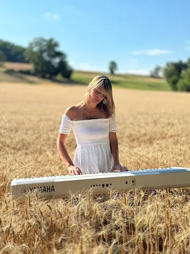 Cours de Piano et Éveil Musical Avec Lisiane -annecy