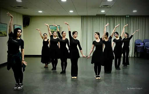 Yerevan Danse Studio – Danse Arménienne À Marseille