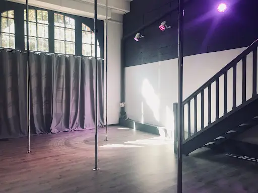 Spin Dream Pole Dance