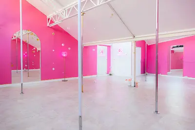Bubble Studio - Pole Dance