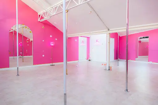 Bubble Studio - Pole Dance