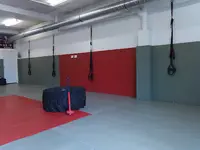 Krav Maga 93 - Dojo - "cross Fighting 122-5"