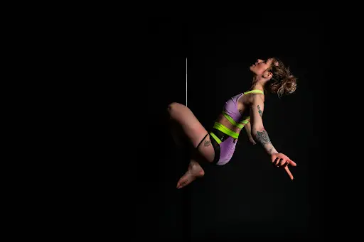 Liv U Pole