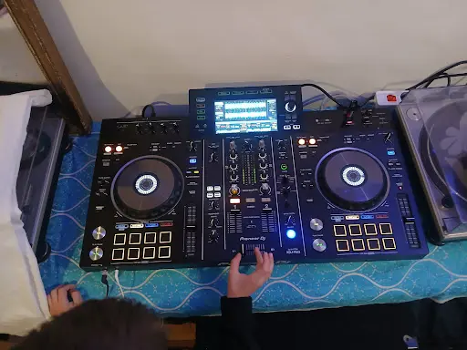 Happy School For Dj