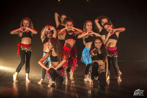 Kahina Oriental & Fusion - Compagnie de Danse Orientale À Nice
