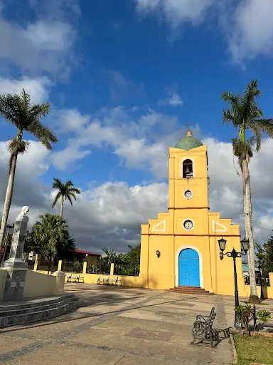 Ahi Nama Salsa Cubaine