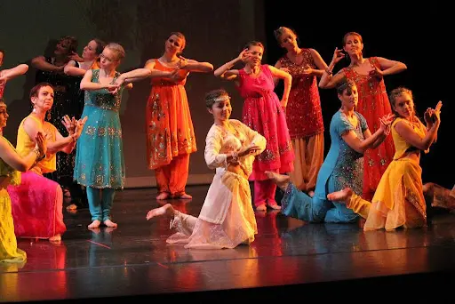 Dansité