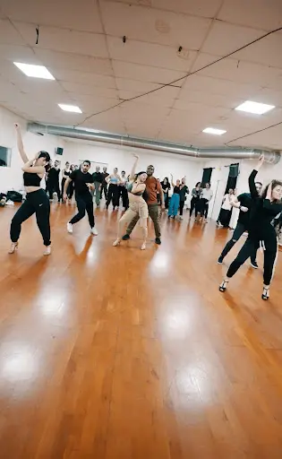 Rebirth Society École de Danse