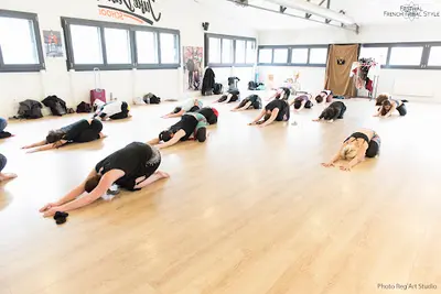 Association Omi Danse & Yoga - Louna