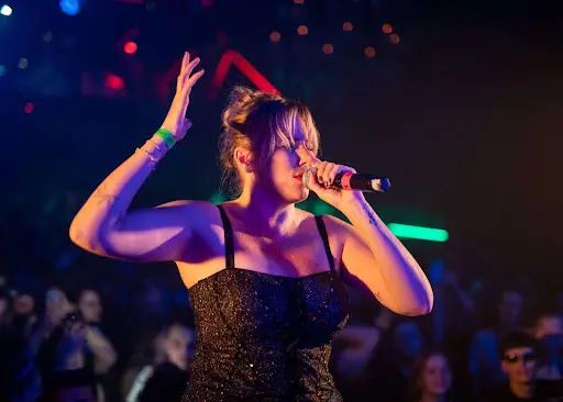 Cours de Chant et Coaching Vocal Solène Laplanche-mela