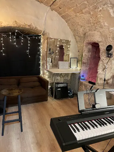"le Chant Libre" Cours de Chant et Chant Thérapie