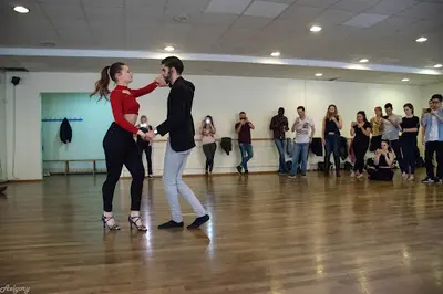 Latinflow Dance School 4ème