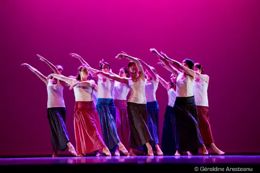 Ecole de Danse Contemporaine Isabelle Journiac / Cours de Danse