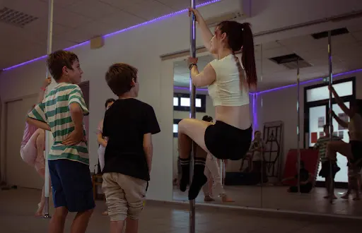 Le Spot - Pole Dance Pignans - Coaching Sportif et Nutritionnel