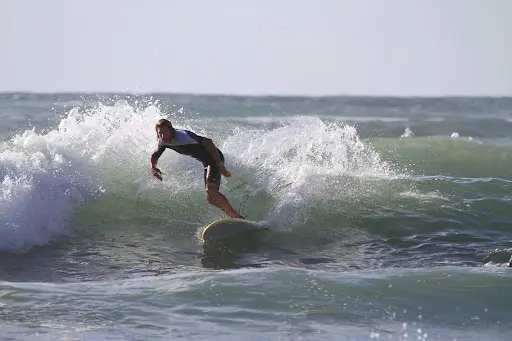 Kiwadu École de Surf