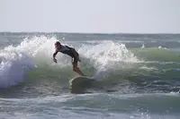 Kiwadu École de Surf