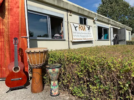 Ecole Multiculturelle Fola (multicultural School Of Arts)