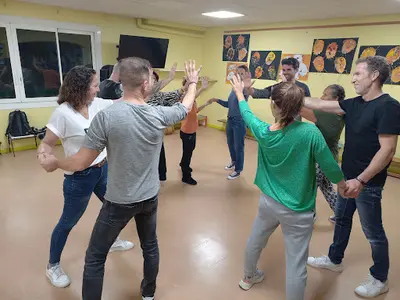 Baila Fit Studio Sollies Toucas - Salsa Bachata